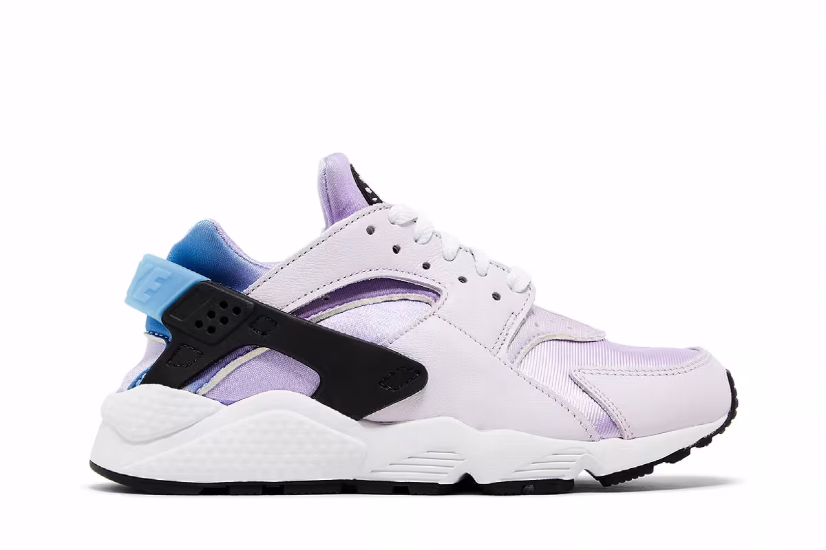 Nike Women's Air Huarache Lilac, view 2