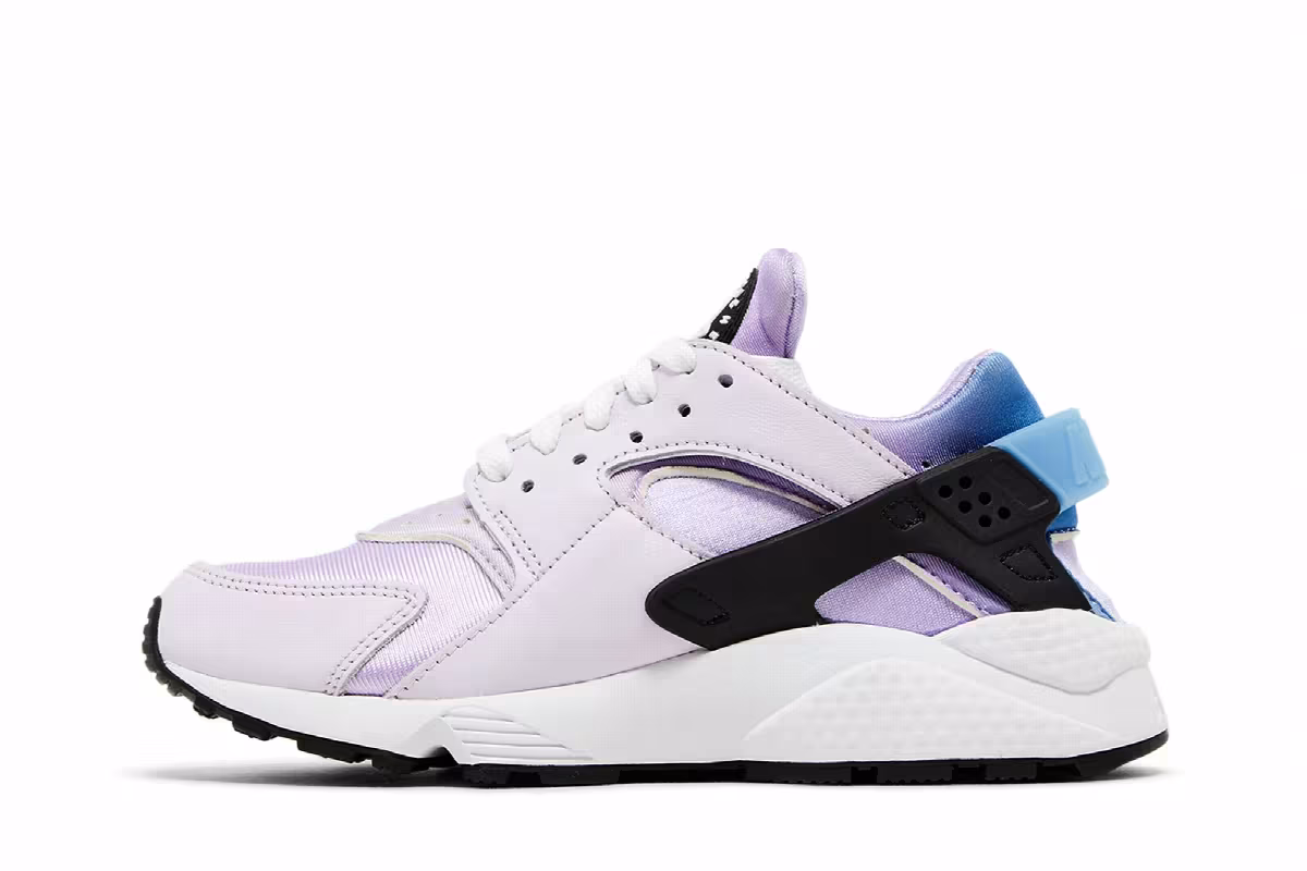 Nike Women's Air Huarache Lilac, view 4