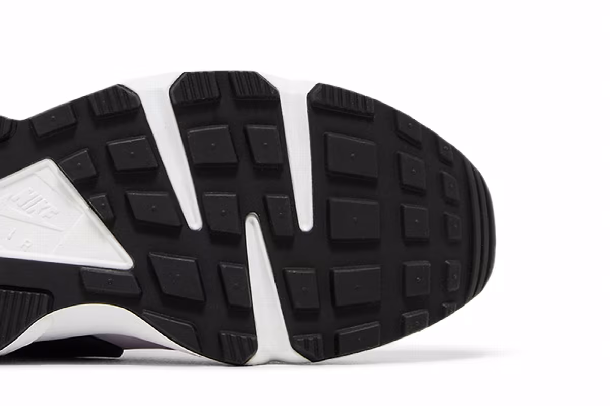 Nike Women's Air Huarache Lilac, view 6
