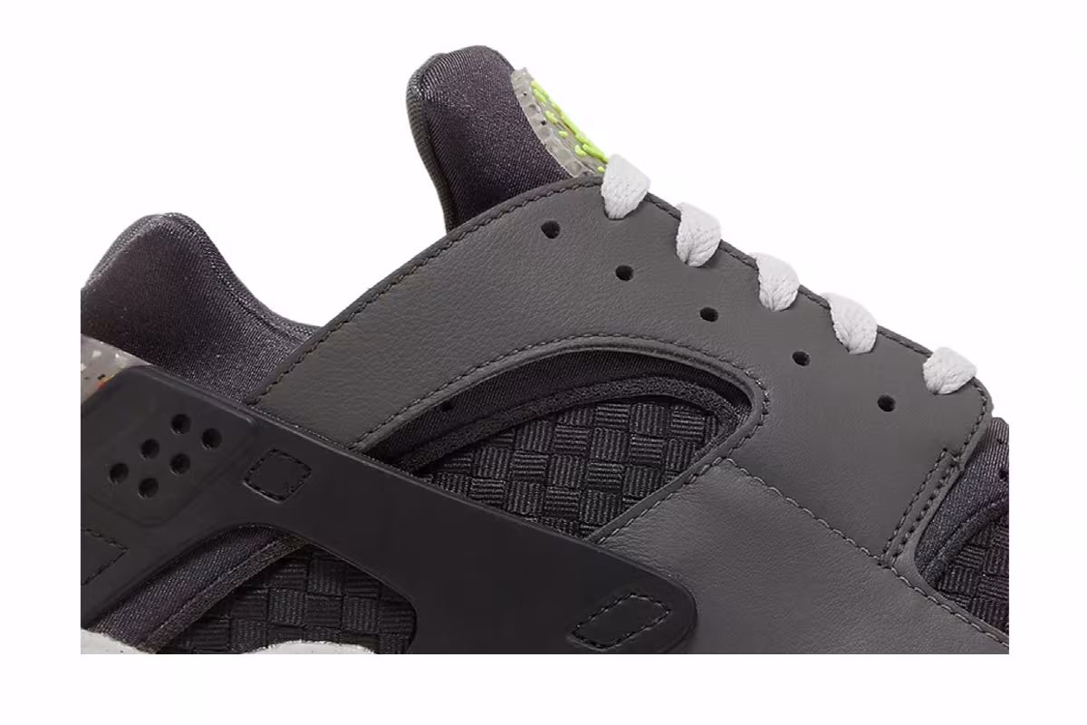 Nike Air Huarache Crater Premium Dark Smoke Grey, view 3