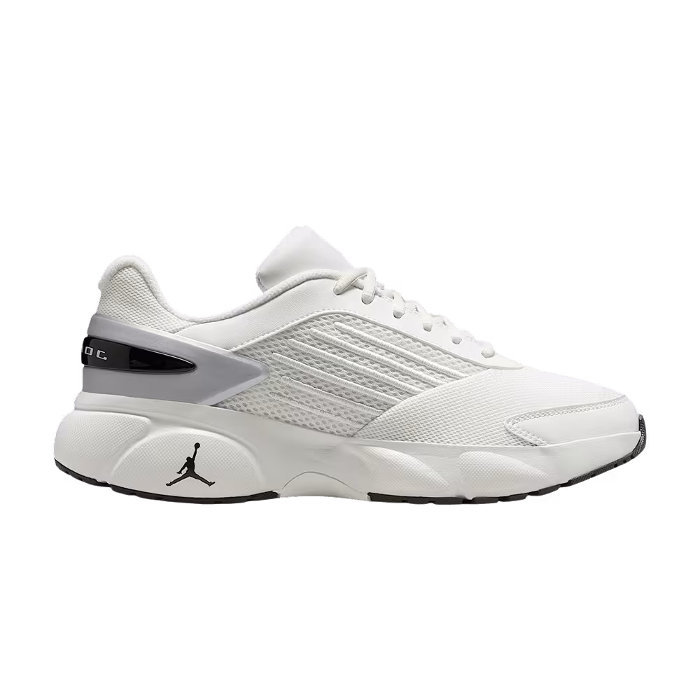 Air Jordan Women's Trunner Flow Summit White Metallic Silver