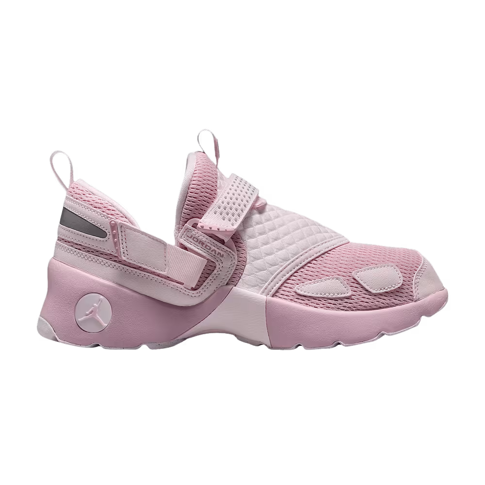 Air Jordan Women's Trunner LX Iced Carmine