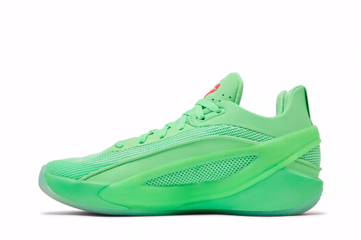 Air Jordan Luka 5 Viper Edge, view 4
