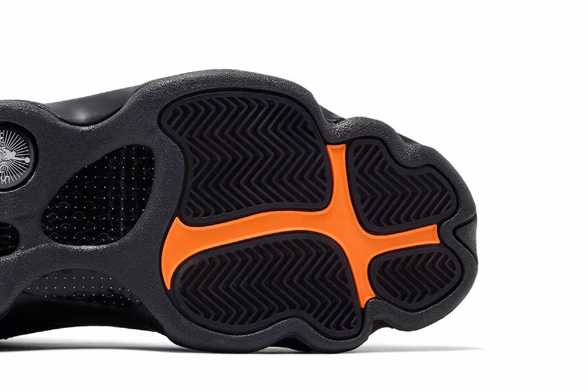 Air Jordan 13 Wings, view 6