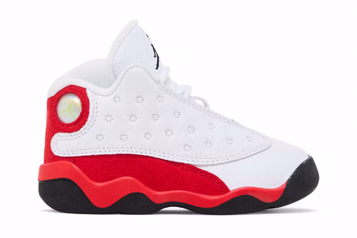 Air Jordan 13 TD Chicago 2026, view 2