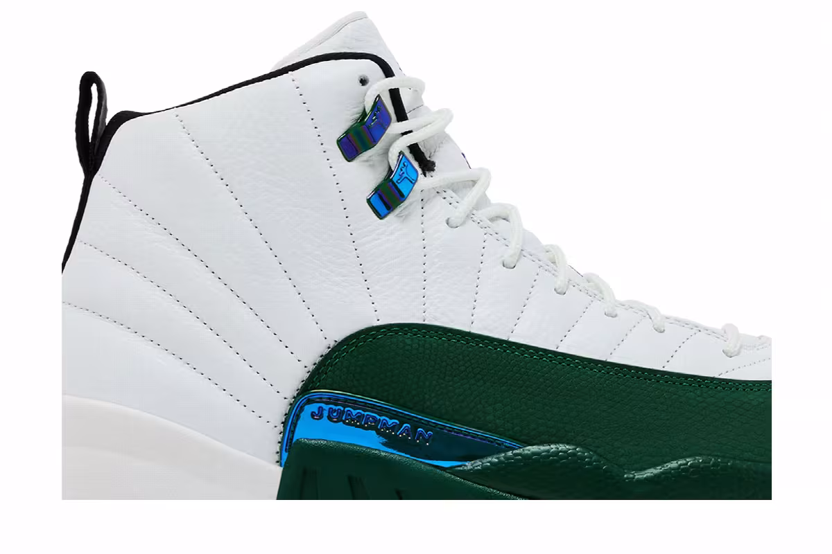 Air Jordan 12 Bucks, view 3