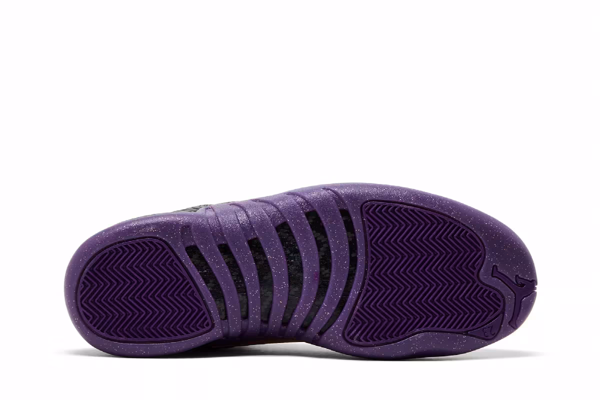 Air Jordan 12 Sumo, view 5