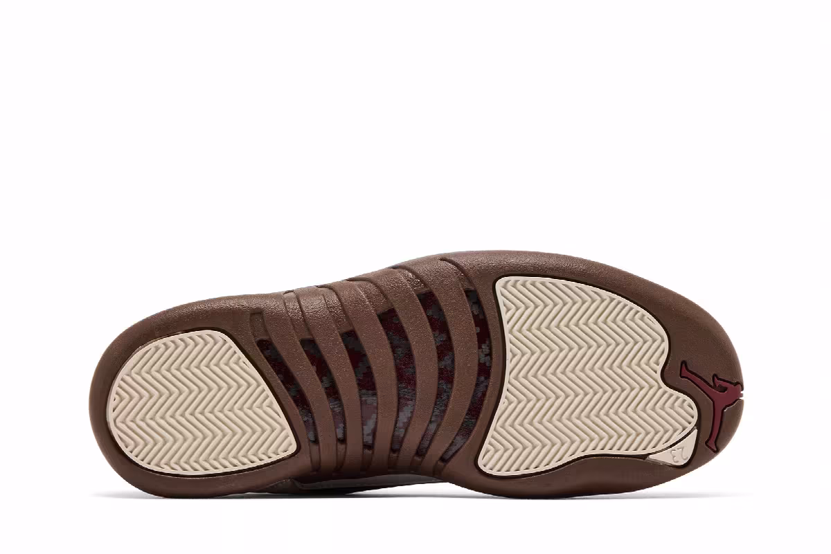 Air Jordan 12 Eggnog, view 5
