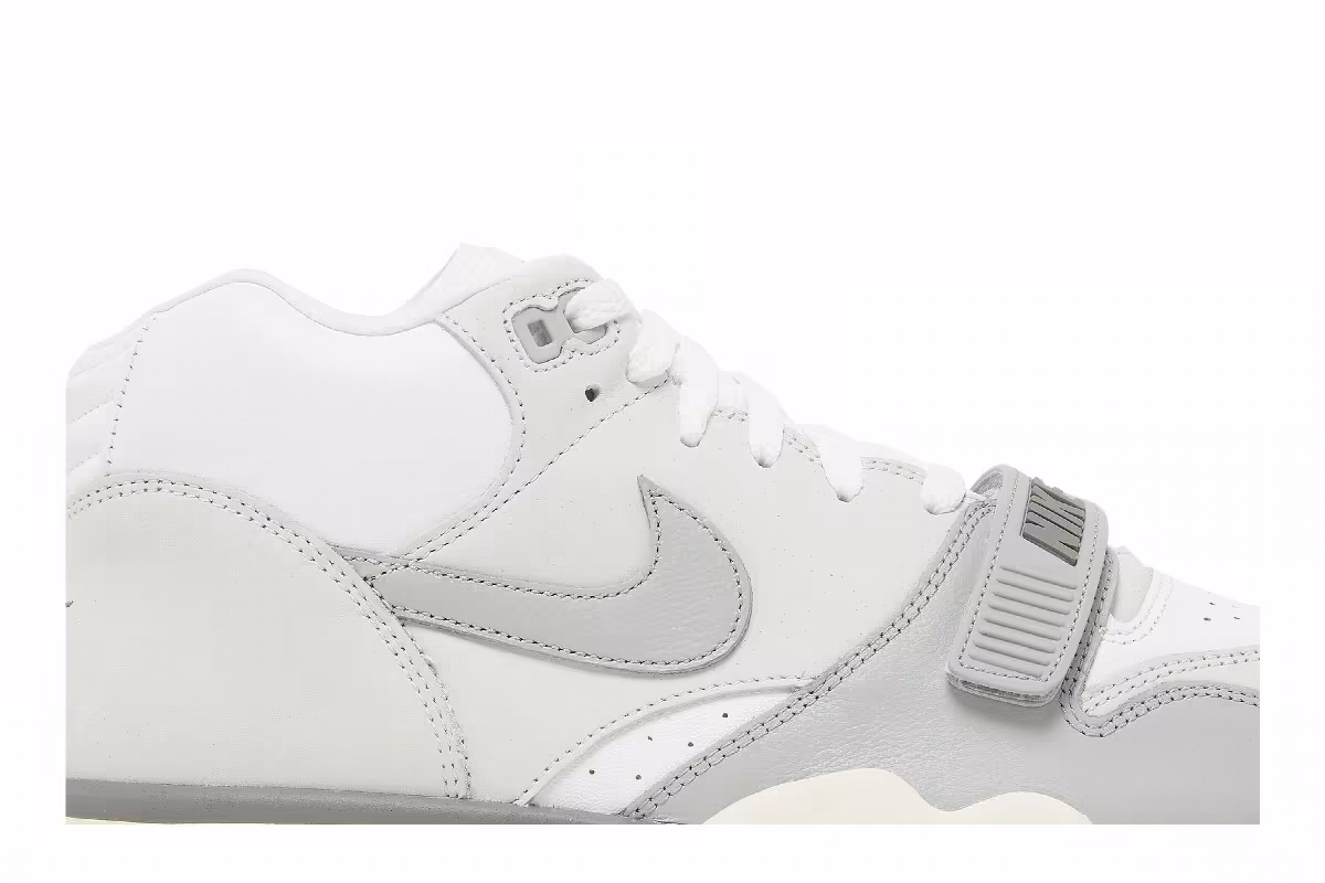 Nike Air Trainer 1 Photon Dust, view 3
