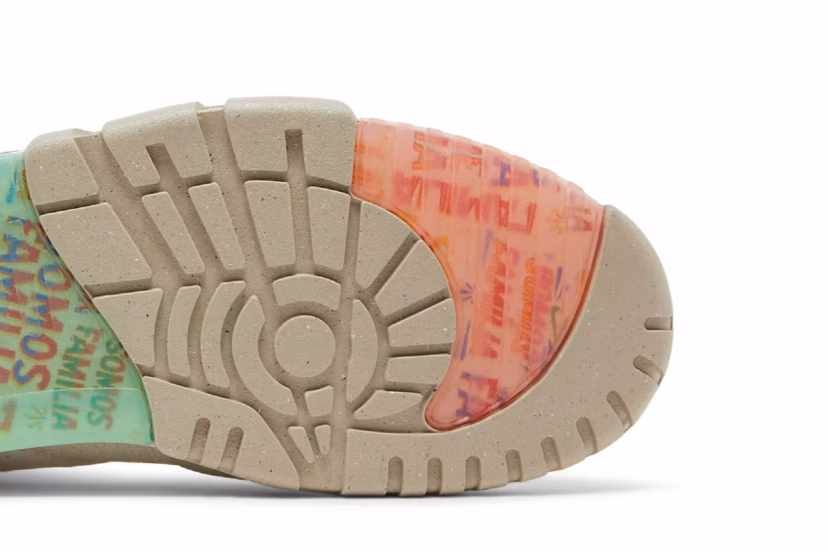 Nike Air Trainer 1 La Familia, view 6