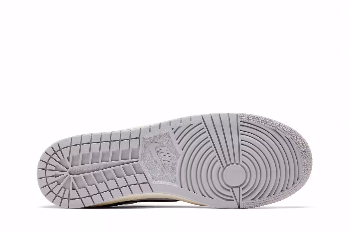 Air Jordan Skyline Low Summit White, view 5