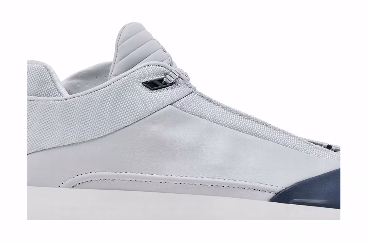 Air Jordan 40 Photon Dust, view 3