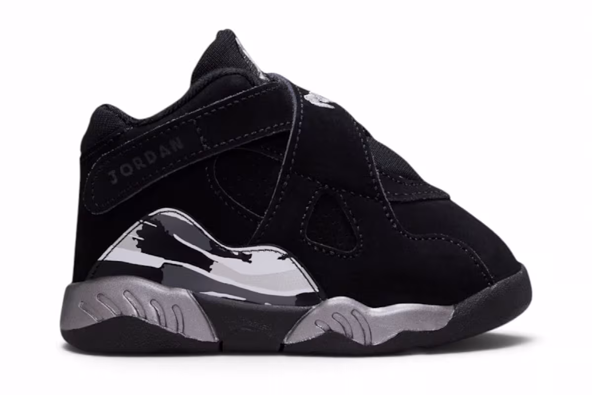 Air Jordan 8 TD Chrome 2026, view 2