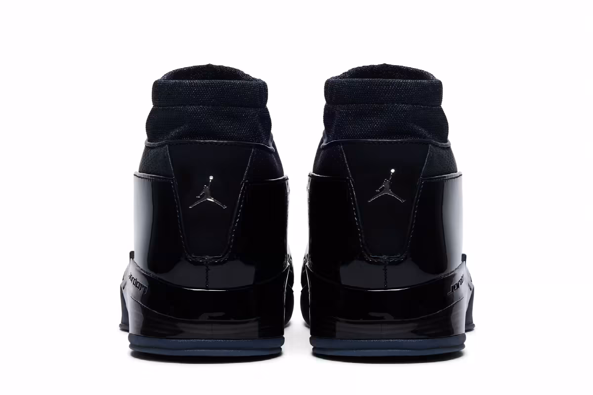 Air Jordan 17 Low Black Patent, view 7
