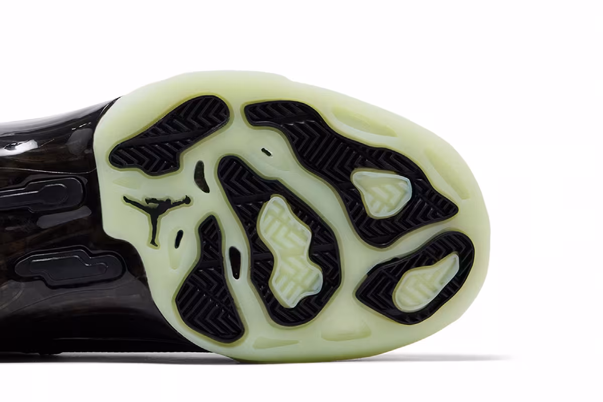 Air Jordan 17 Low Doernbecher 2026, view 6