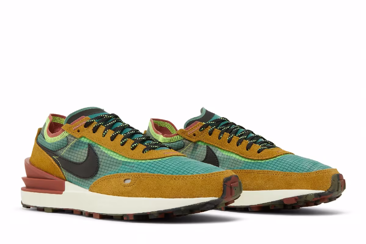 Nike Waffle One SE Camo Soles - Golden Moss, view 9