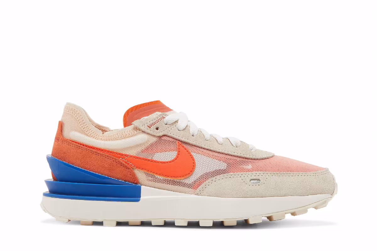 Nike Women's Waffle One Rush Orange, view 2