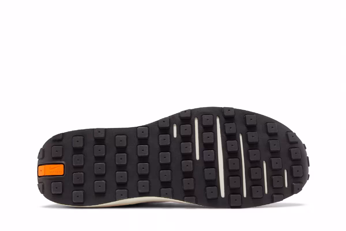 Nike Waffle One Light Chocolate, view 5