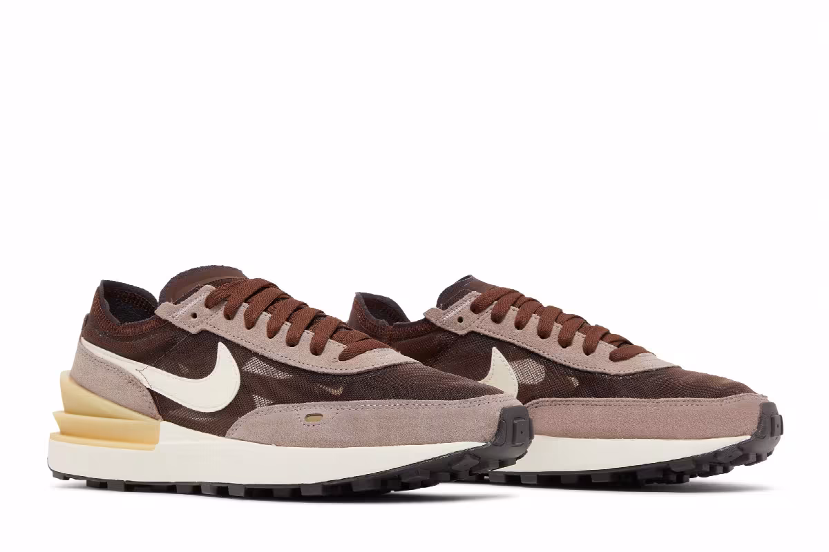 Nike Waffle One Light Chocolate, view 9