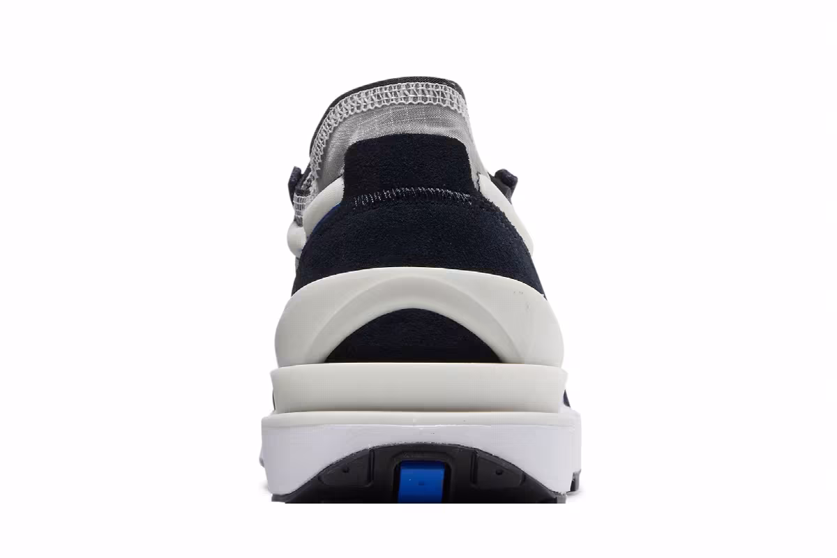 Nike Waffle One SE Hyper Royal, view 8