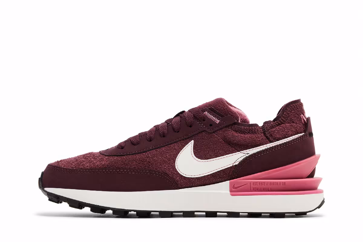 Nike Women's Waffle One SE Burgundy Crush, view 4