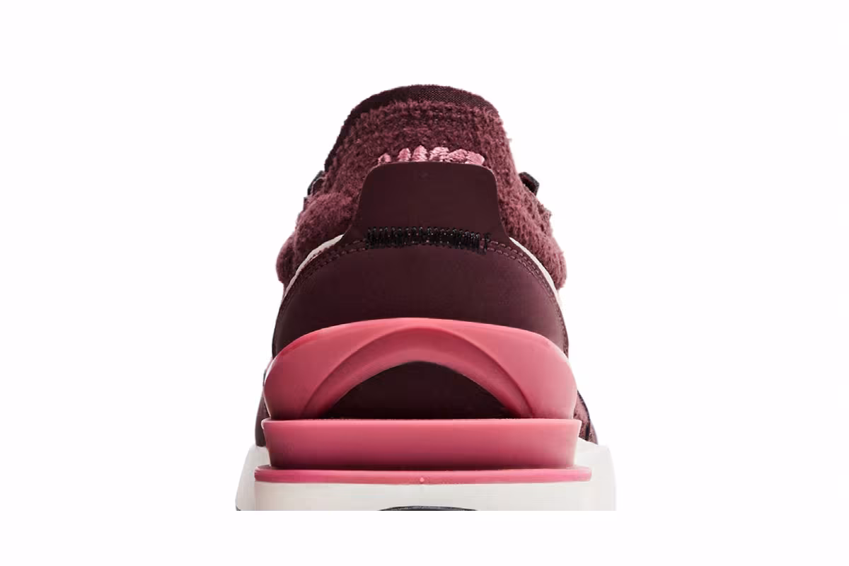 Nike Women's Waffle One SE Burgundy Crush, view 8