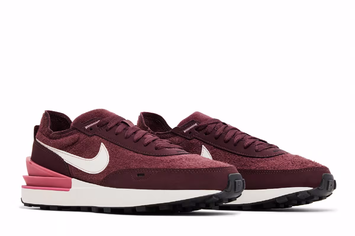 Nike Women's Waffle One SE Burgundy Crush, view 9