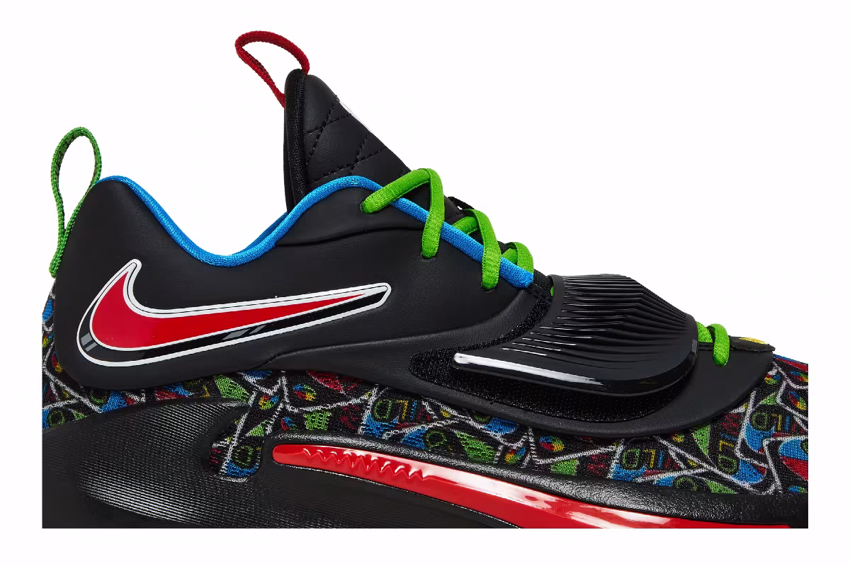 UNO x Nike Zoom Freak 3 50th Anniversary - Black, view 3