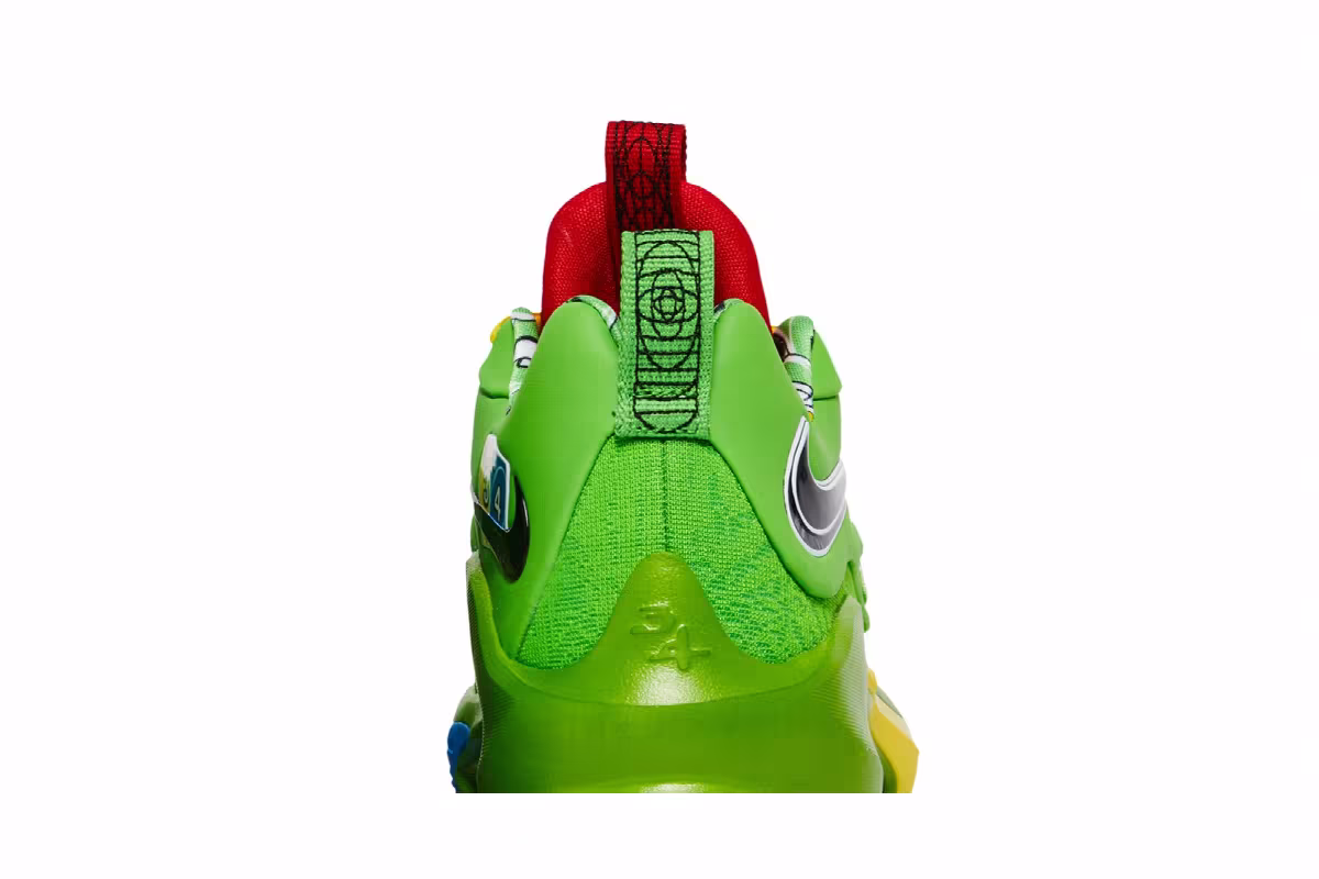 UNO x Nike Zoom Freak 3 NRG 50th Anniversary - Green, view 8