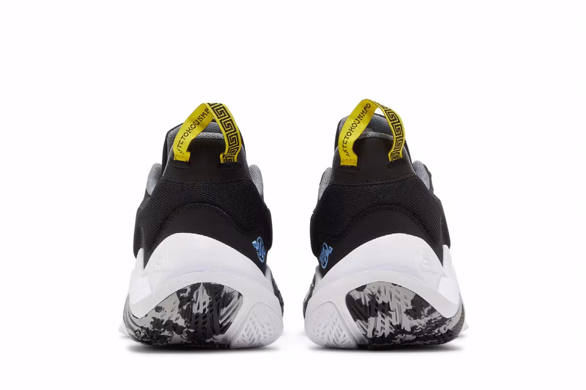 Nike Giannis Immortality 2 Black University Blue, view 7