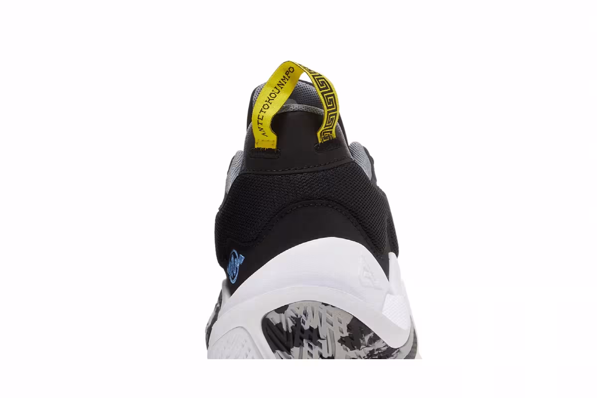 Nike Giannis Immortality 2 Black University Blue, view 8