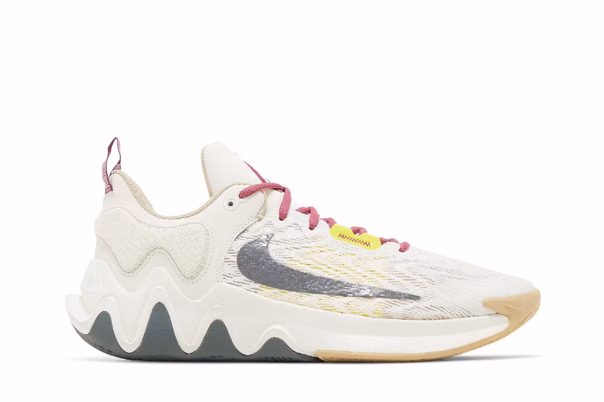 Nike Giannis Immortality 2 Sail Rattan, view 2