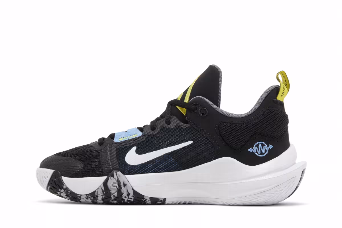 Nike Giannis Immortality 2 GS Black White, view 4