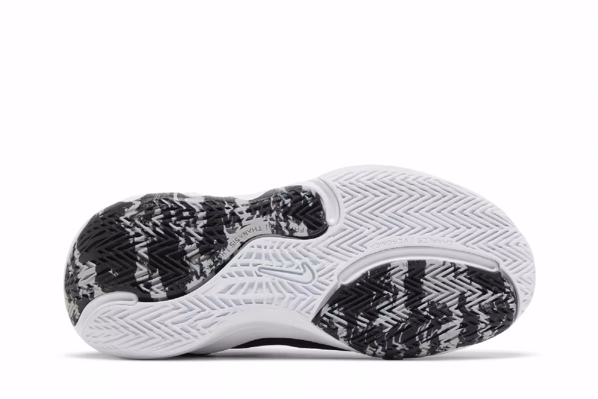 Nike Giannis Immortality 2 GS Black White, view 5