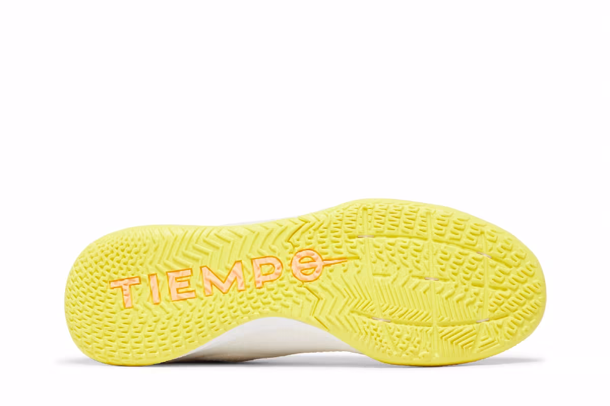 Nike Tiempo Legend 9 Academy IC Phantom Yellow Strike, view 5
