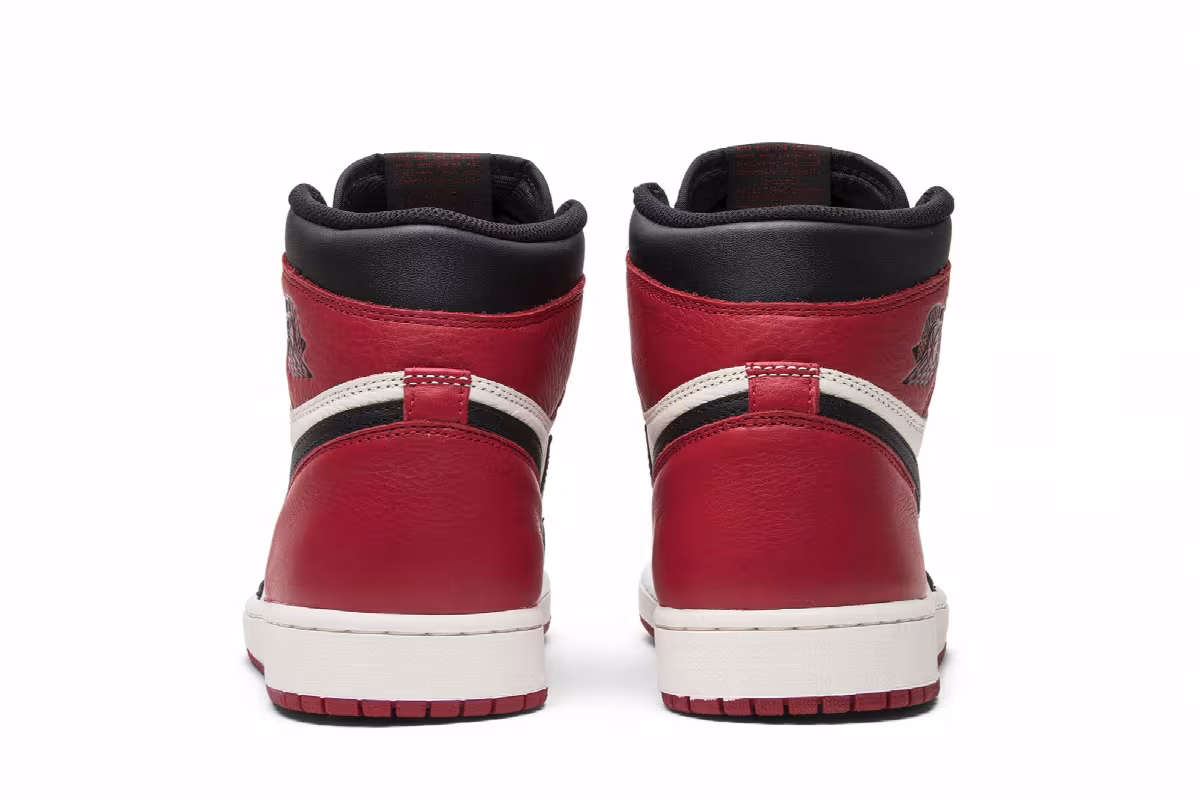 Air Jordan 1 High OG Bred Toe, view 7