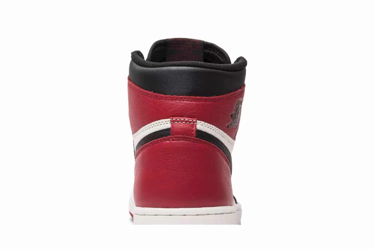 Air Jordan 1 High OG Bred Toe, view 8