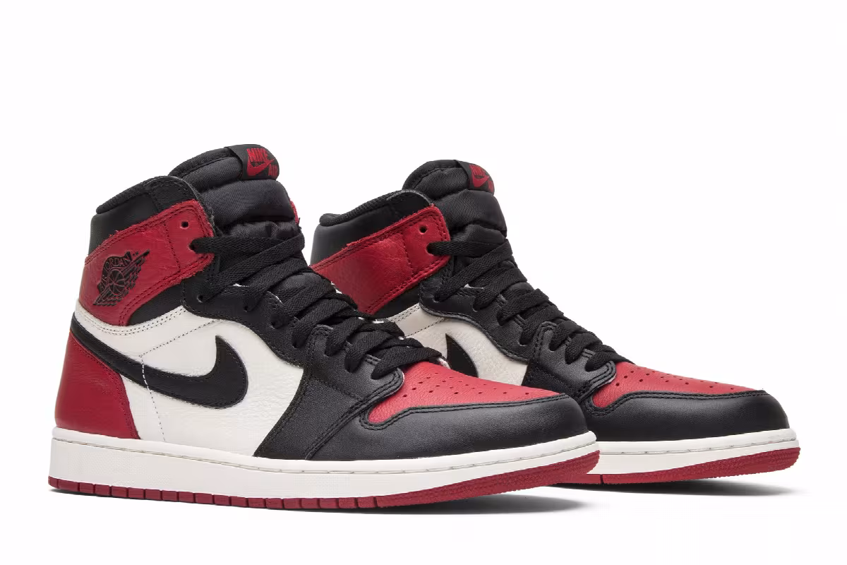 Air Jordan 1 High OG Bred Toe, view 9