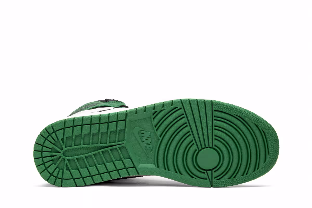 Air Jordan 1 High OG Pine Green, view 5