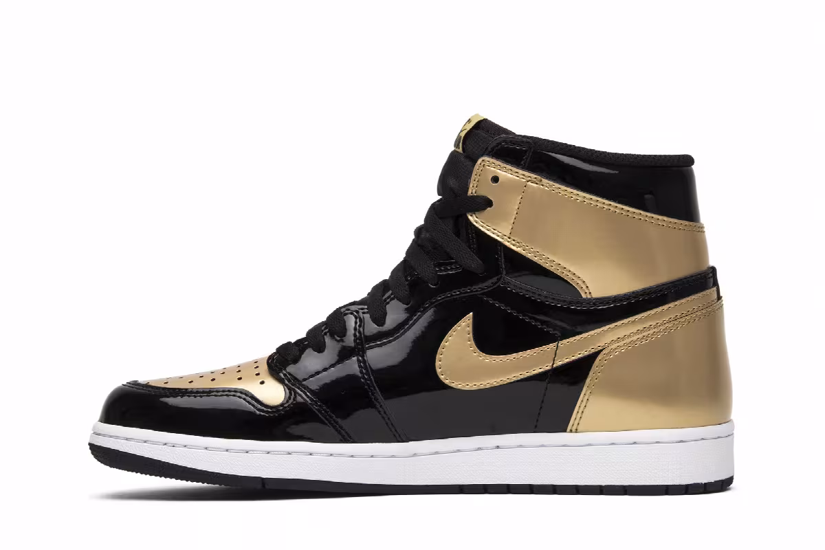 Air Jordan 1 High OG NRG Gold Toe, view 4