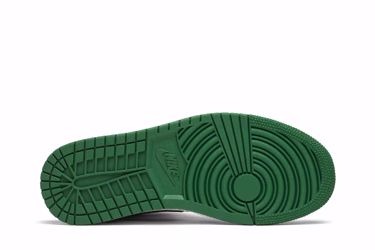 Air Jordan 1 Mid Pine Green, view 5