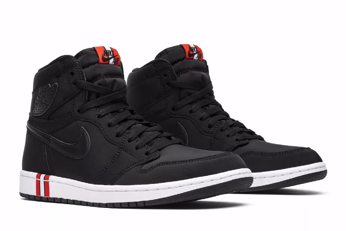 Paris Saint-Germain x Air Jordan 1 High OG Paris Saint-Germain, view 9