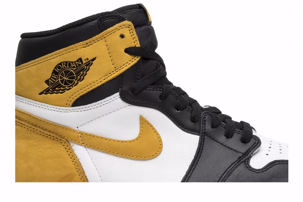 Air Jordan 1 High OG Best Hand in the Game - Yellow Ochre, view 3