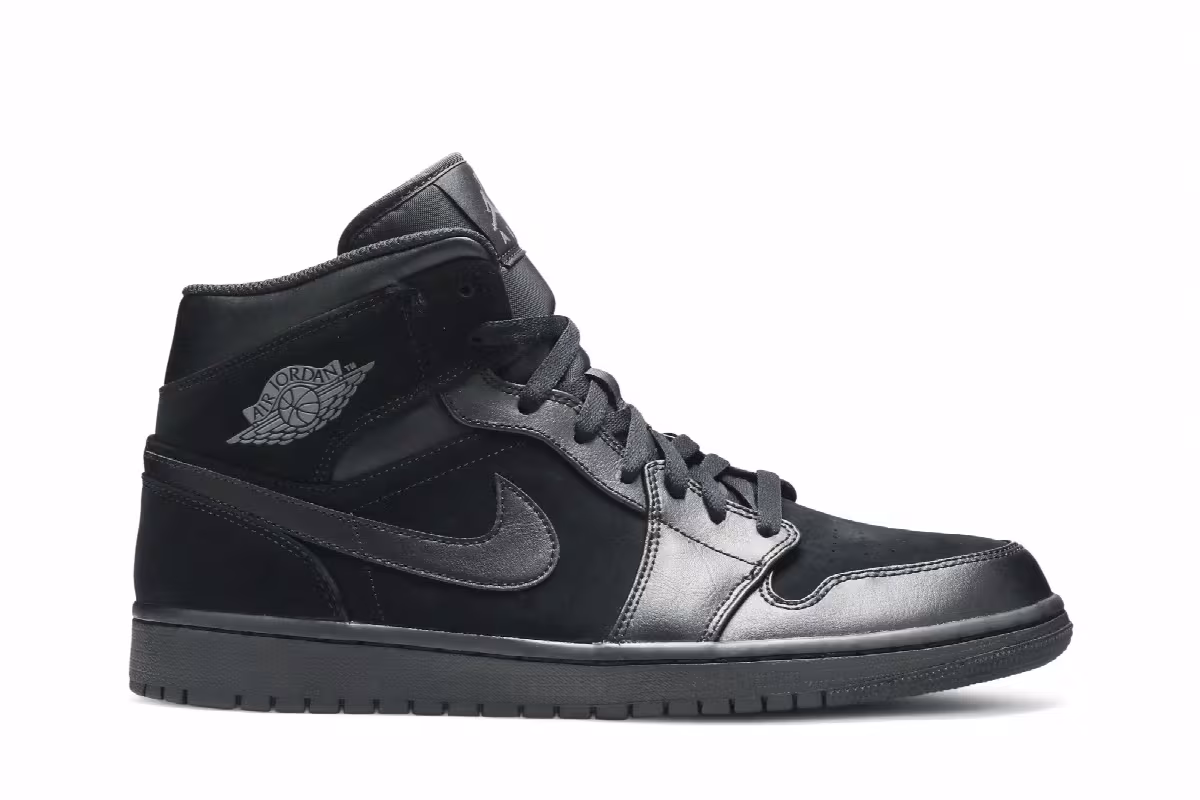 Air Jordan 1 Mid Black, view 2