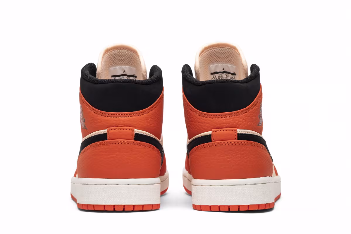 Air Jordan 1 Mid SE Team Orange, view 7