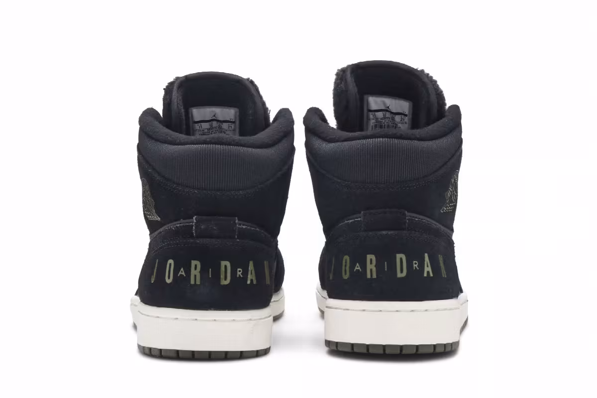 Air Jordan 1 Mid Black, view 7