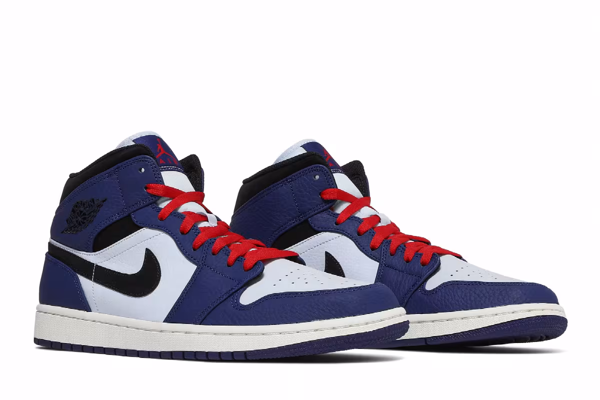 Air Jordan 1 Mid SE Deep Royal Blue, view 9
