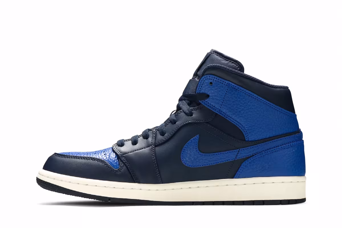 Air Jordan 1 Mid Obsidian Royal, view 4