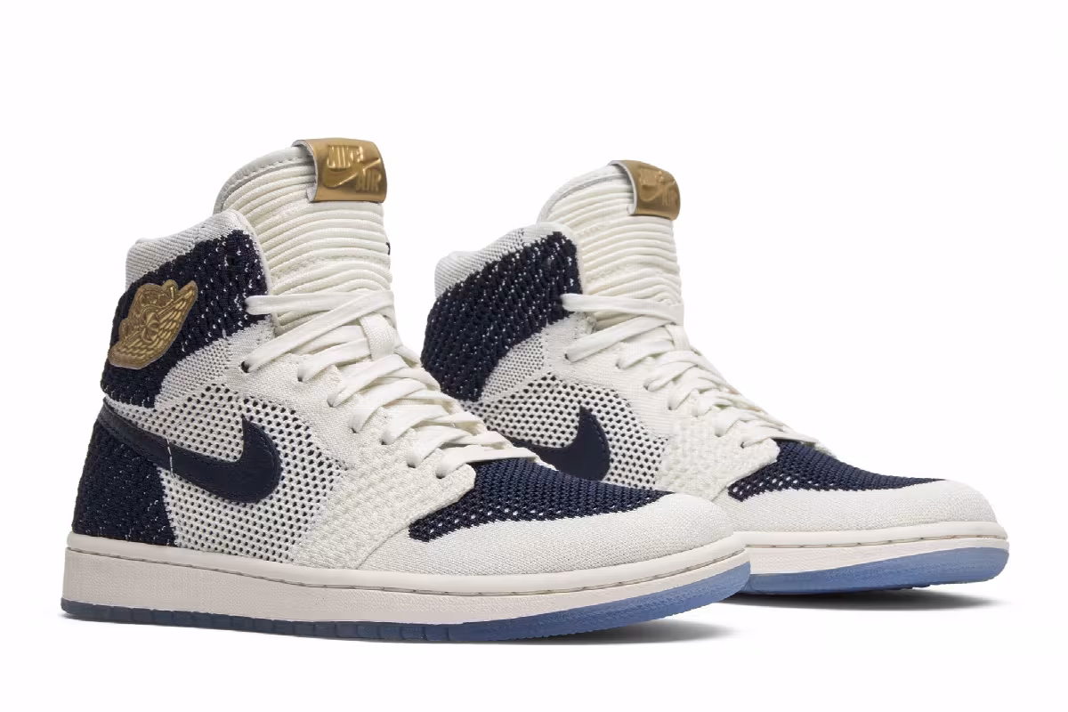 Air Jordan 1 High OG Flyknit Re2pect, view 9