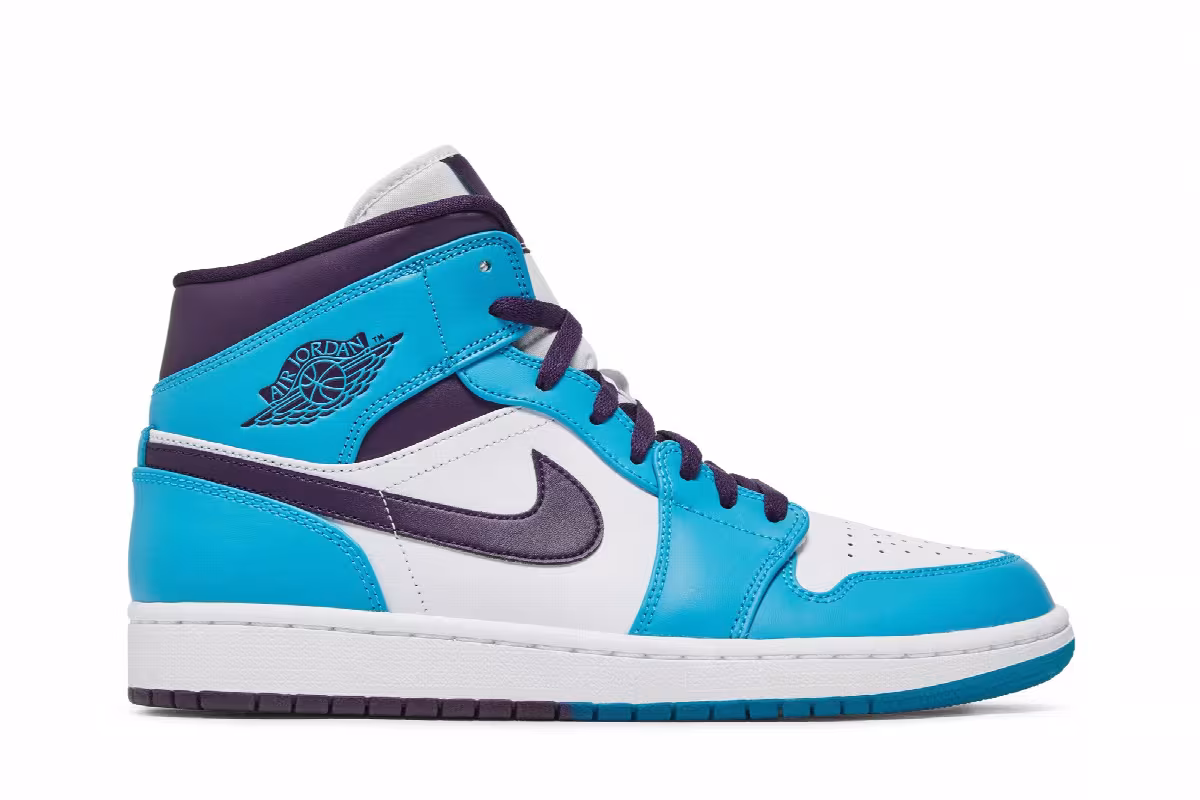 Air Jordan 1 Mid Hornets, view 2